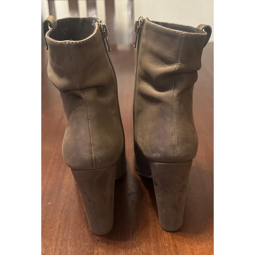 Steve Madden Taupe Leather Ankle Boots Women's 8.5 Side Zip Block Heel‎ Booties